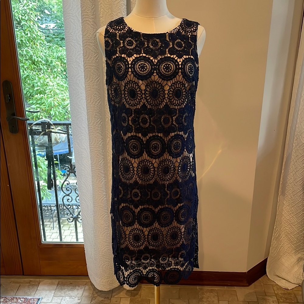 Eliza J Navy Blue Lace Dress Size 8 EUC - Picture 2 of 7